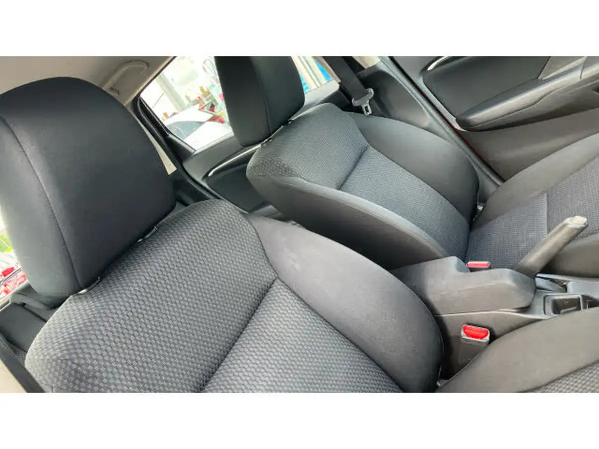 2018-honda-jazz-13-i-vtec-se-big-25