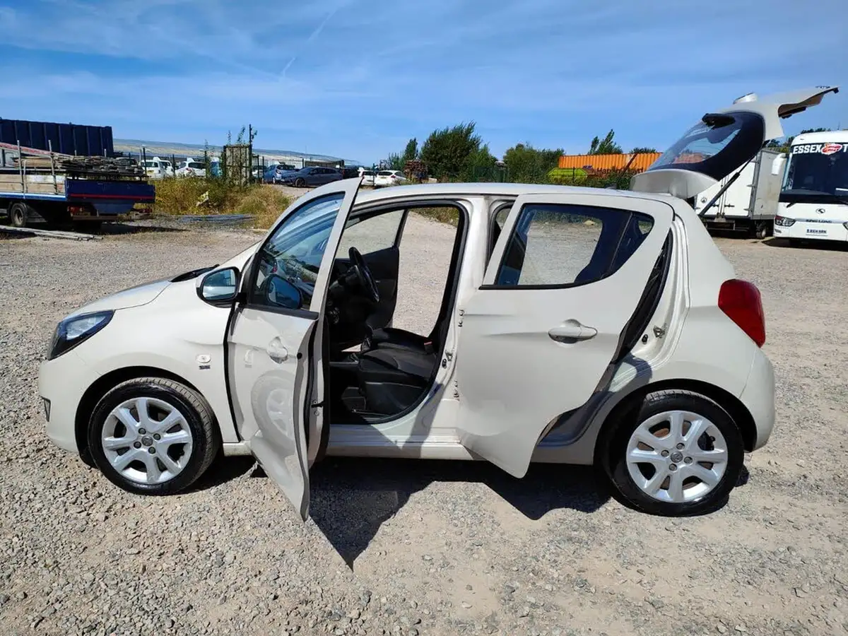 2016-vauxhall-viva-10i-se-big-10