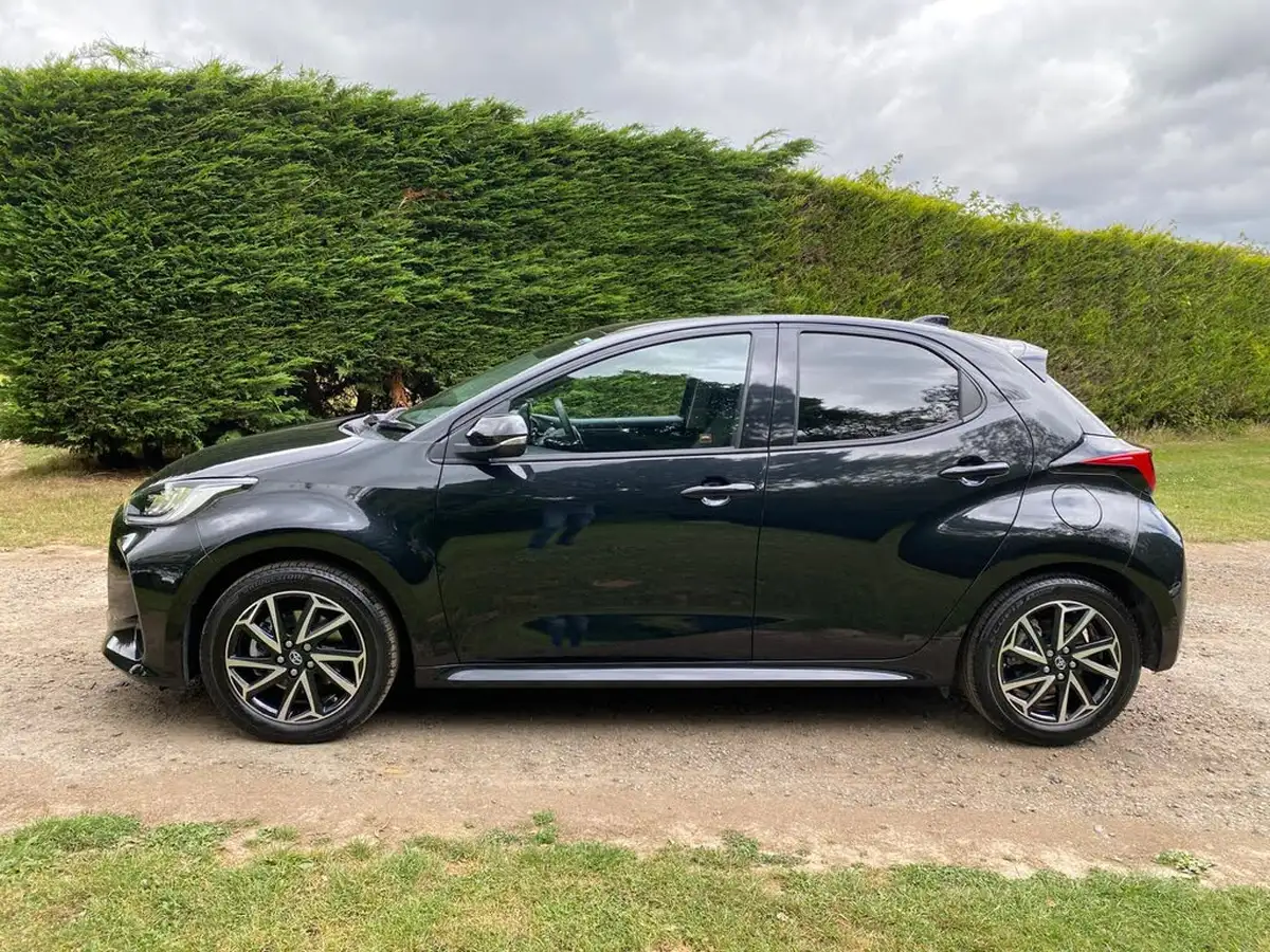 2022-toyota-yaris-15-vvt-i-design-big-4