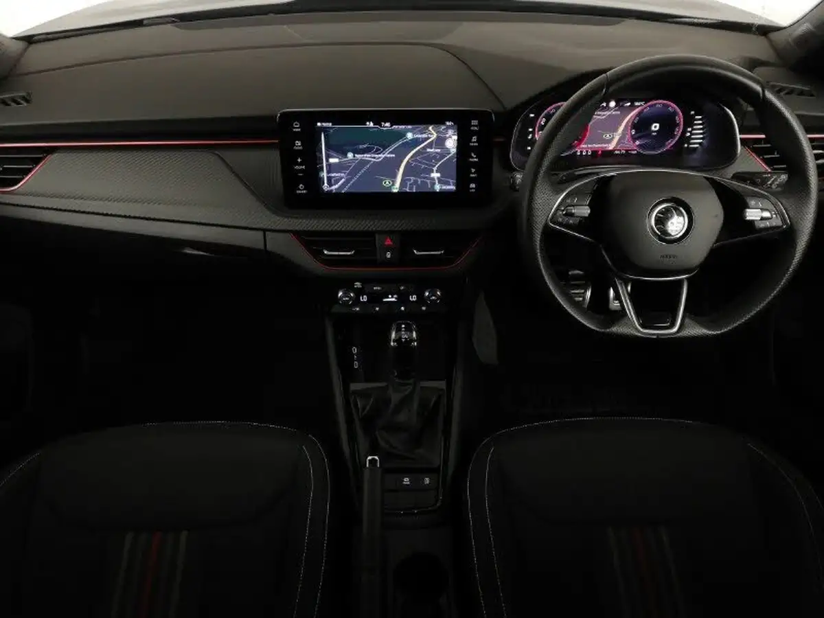 2024-skoda-kamiq-10-tsi-monte-carlo-116ps-dsg-big-2