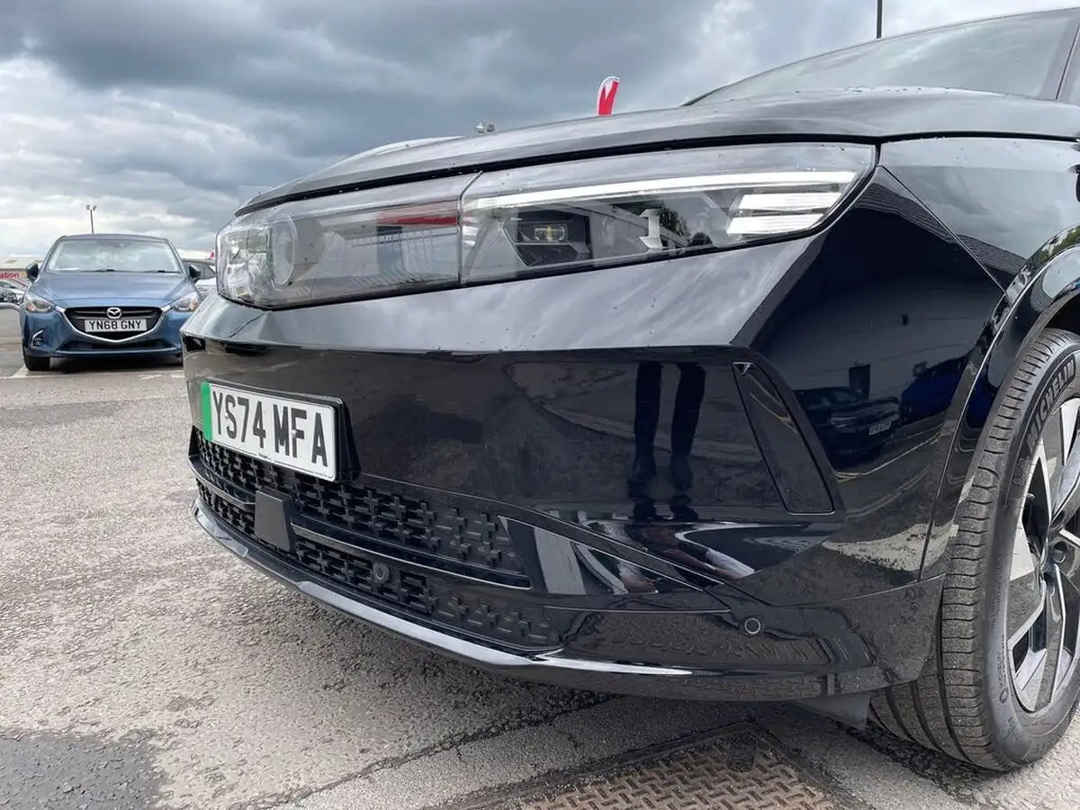 2024-vauxhall-grandland-e-gs-big-20