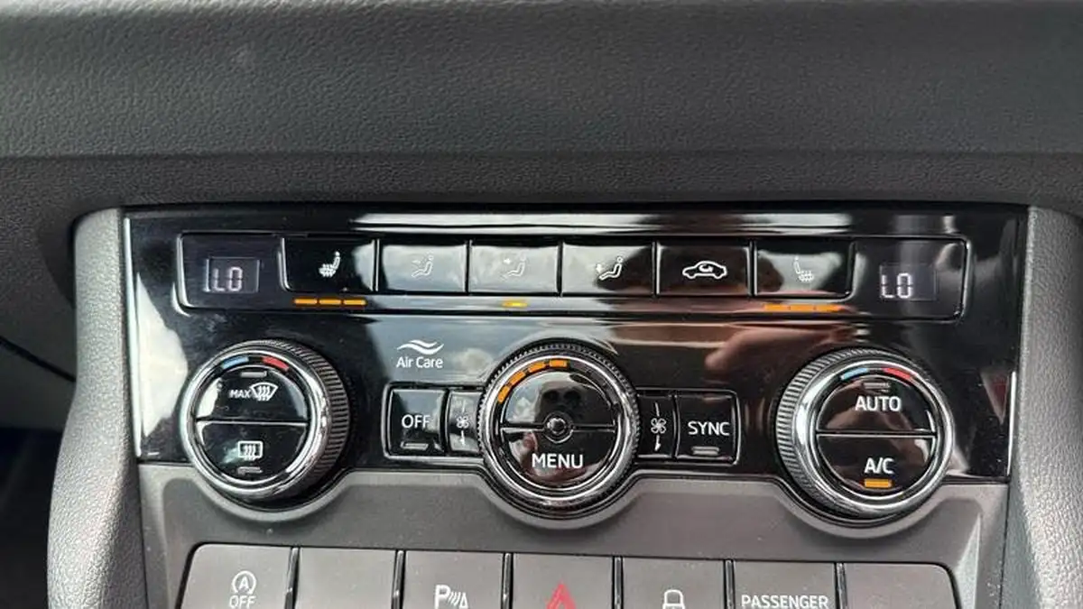 2022-skoda-karoq-15-tsi-sportline-dsg-big-36