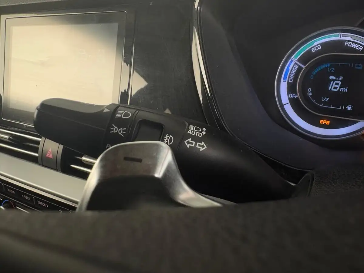 2021-kia-niro-16-gdi-2-big-24