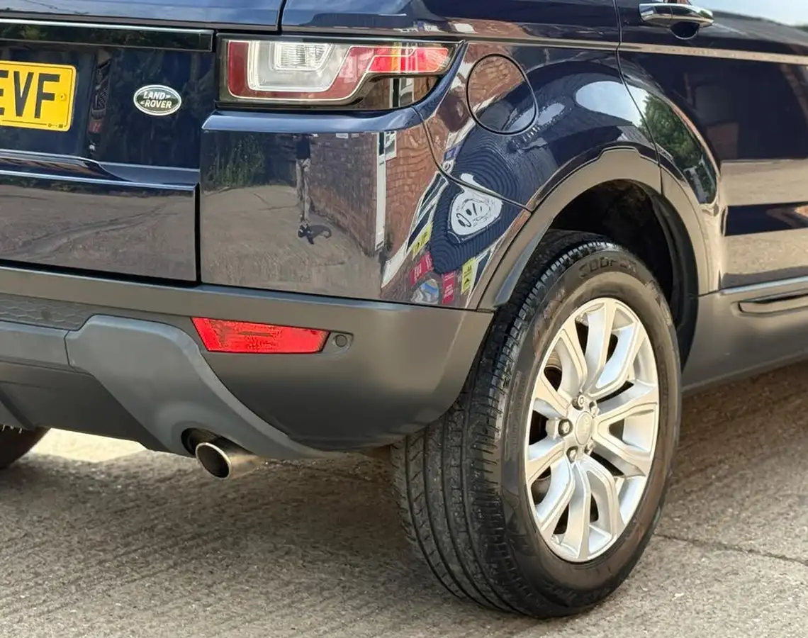 2016-land-rover-range-rover-evoque-20td4-se-tech-ss-hatchback-5d-auto-big-27