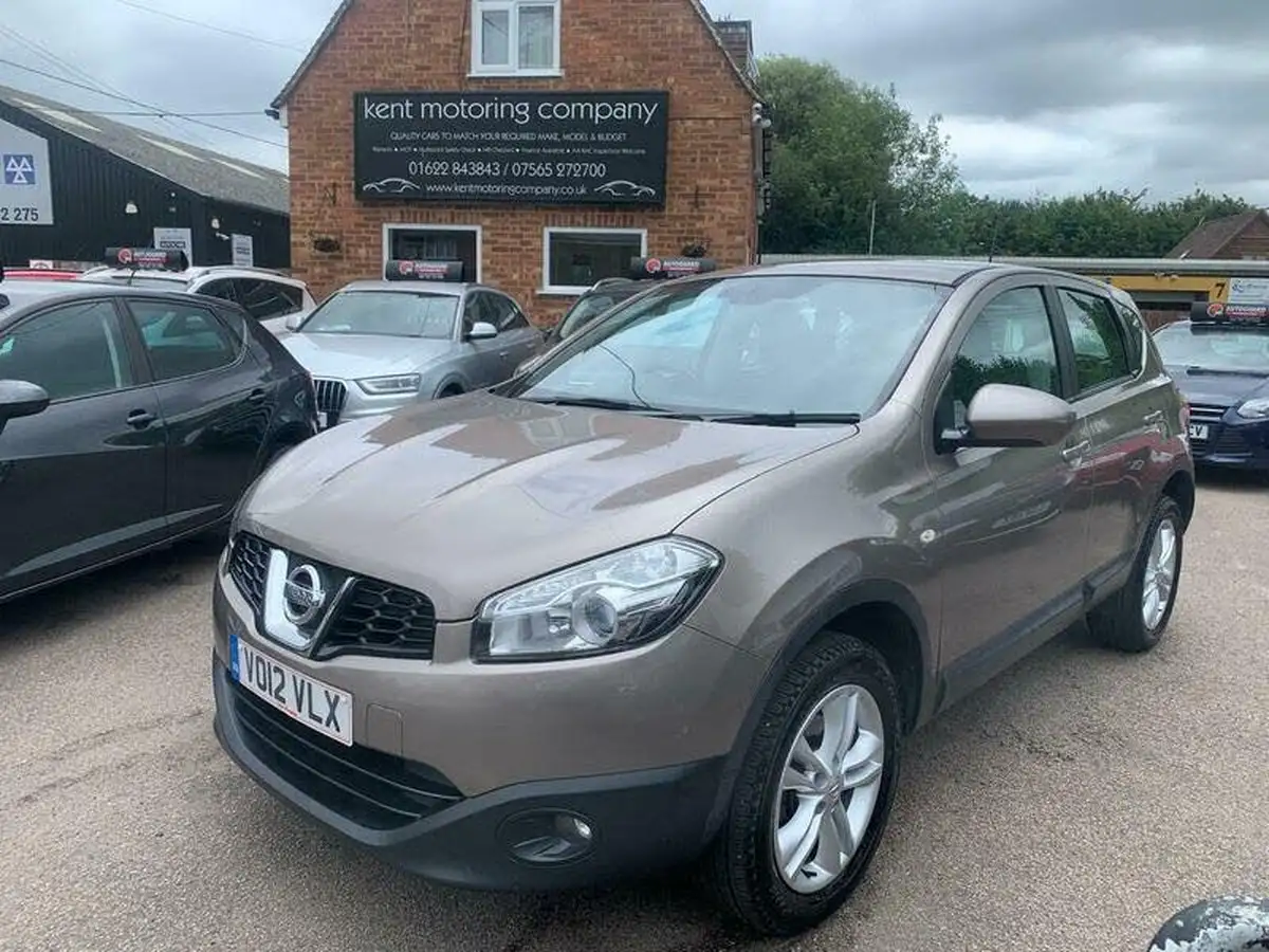 2012-nissan-qashqai-16-acenta-big-0