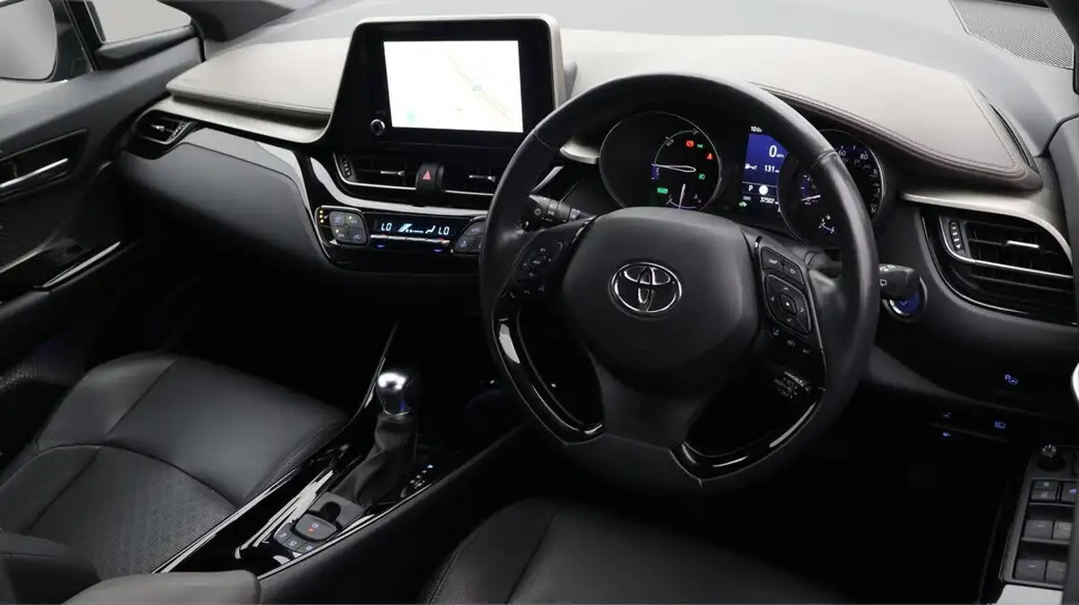 2022-toyota-c-hr-20-vvt-i-excel-big-10