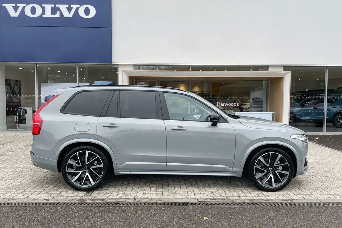2024-volvo-xc90-20-b5-ultra-dark-big-1