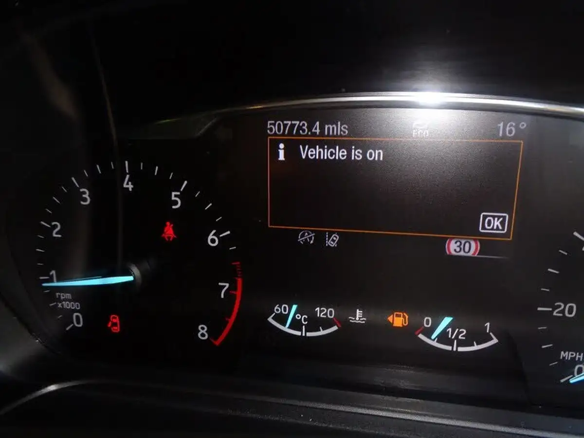 2018-ford-fiesta-10t-titanium-100ps-3d-big-17