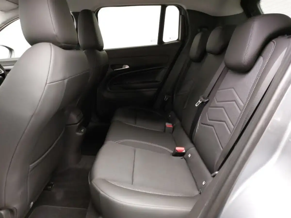 2025-jeep-avenger-12-gse-summit-big-5