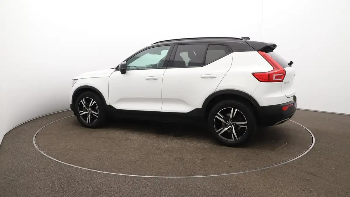 2020-volvo-xc40-20-t4-r-design-awd-big-47