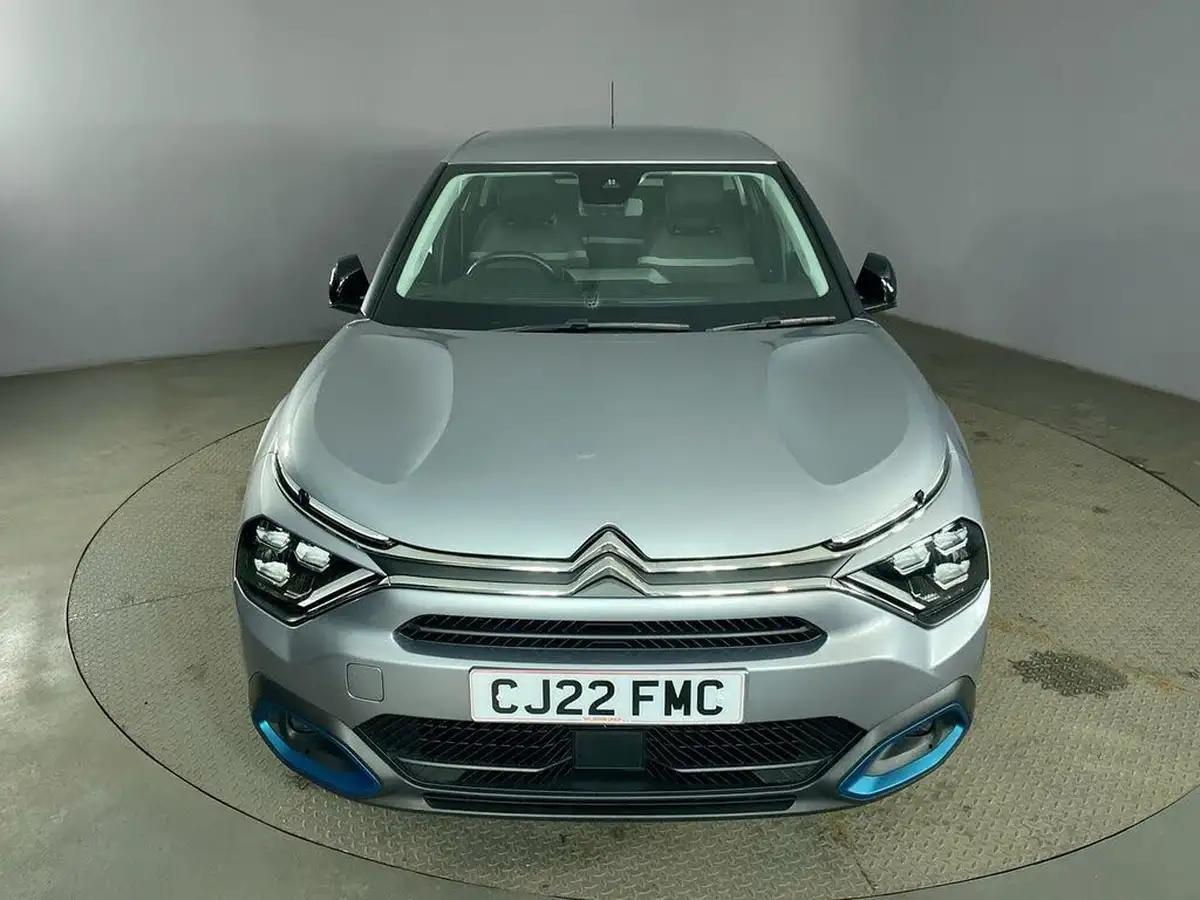 2022-citroen-c4-e-sense-big-17