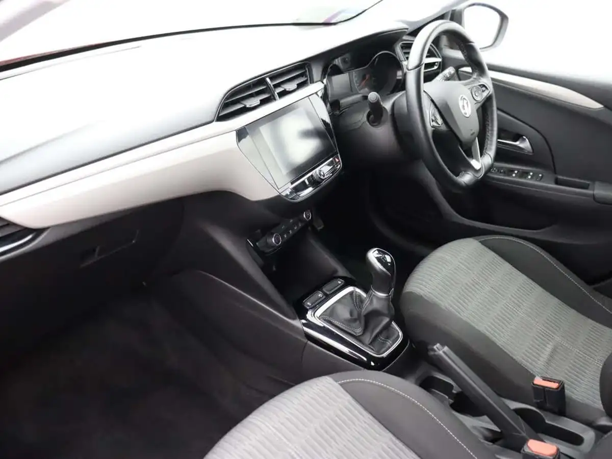 2022-vauxhall-corsa-12i-design-big-10