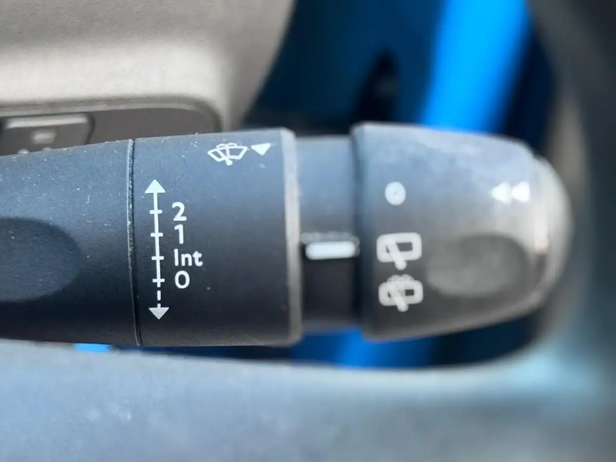 2018-citroen-c3-12-puretech-feel-82ps-big-36