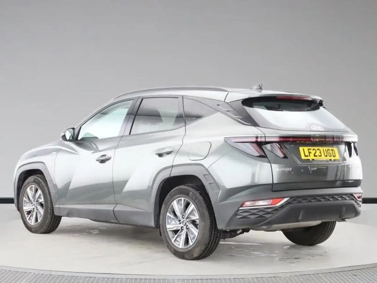 2023-hyundai-tucson-16-t-gdi-se-connect-150ps-48-volt-mhev-dct-big-4
