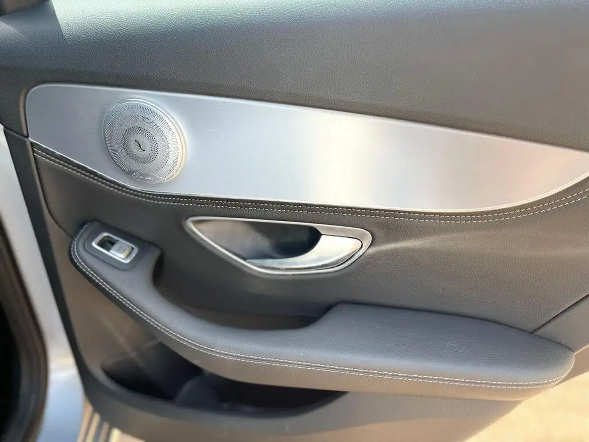 2015-mercedes-benz-c-class-20-c200-sport-184ps-ss-saloon-4d-7g-tronic-plus-big-30