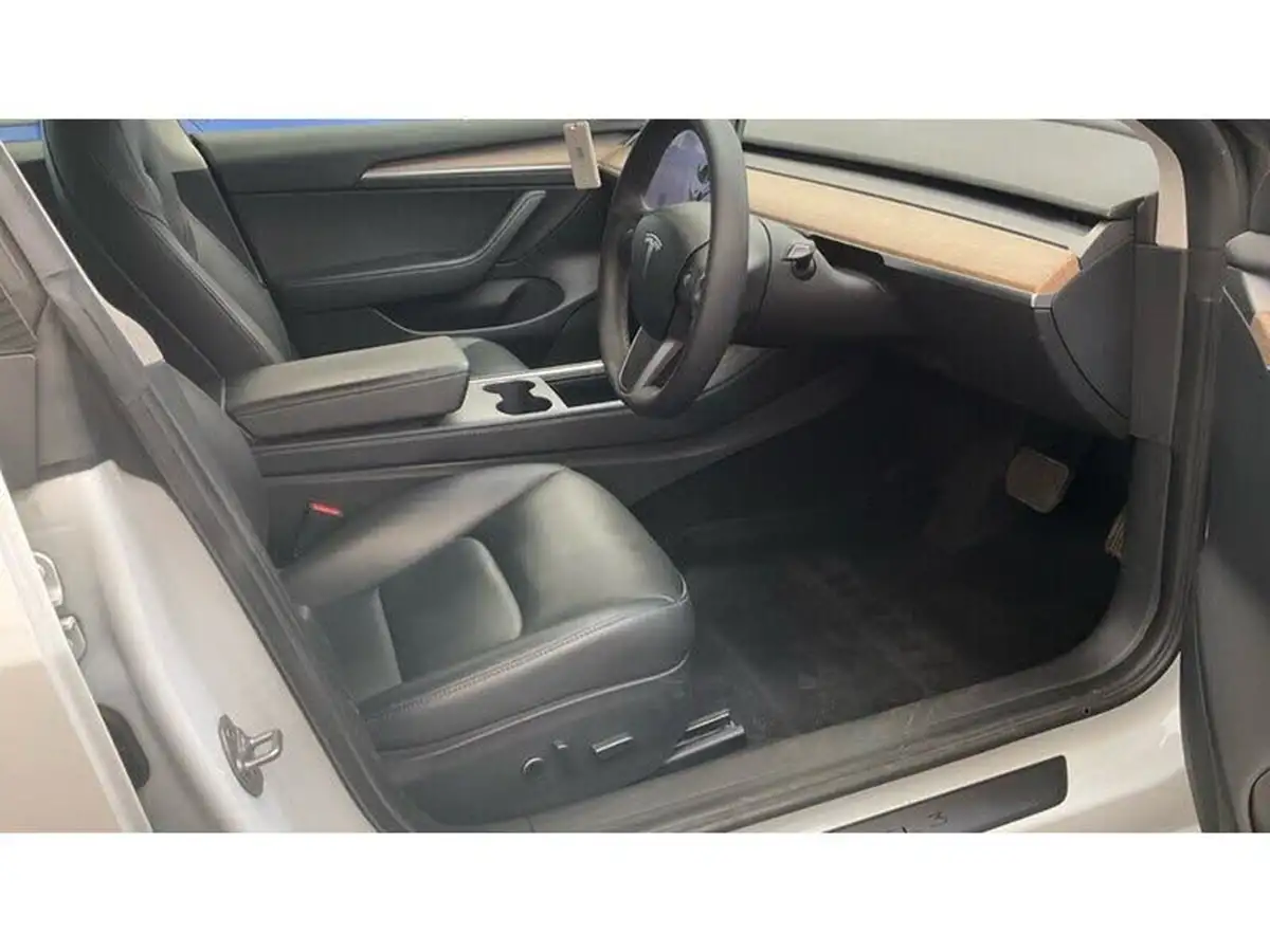 2021-tesla-model-3-e-standard-plus-big-2