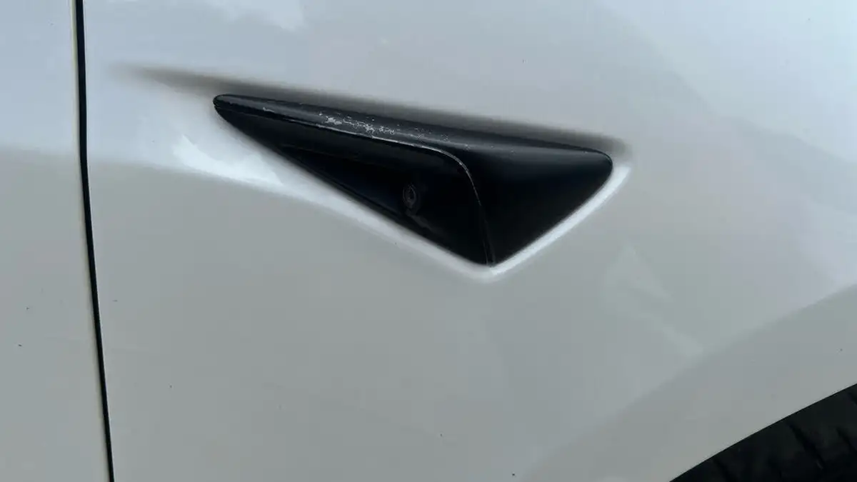 2021-tesla-model-3-e-performance-4x4-big-23