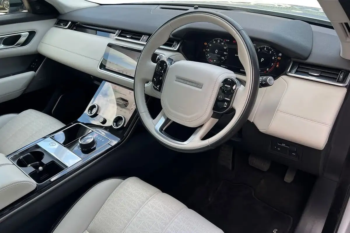 2017-land-rover-range-rover-velar-30-p380-hse-big-5