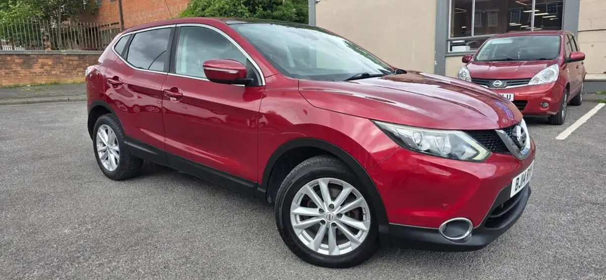 2014-nissan-qashqai-15dci-acenta-premium-big-0