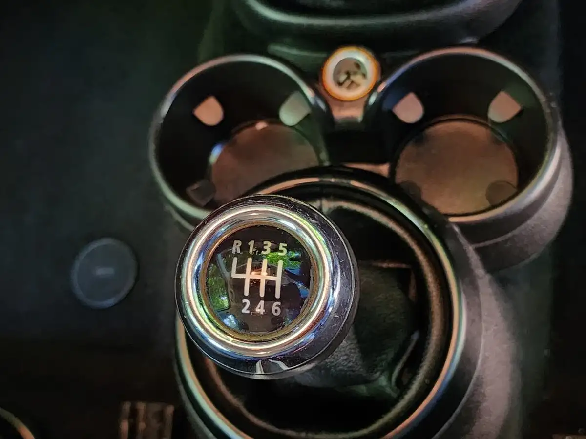 2013-mini-countryman-16-cooper-pepper-big-26