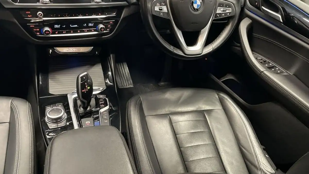 2021-bmw-x3-20-xdrive-30e-se-big-14