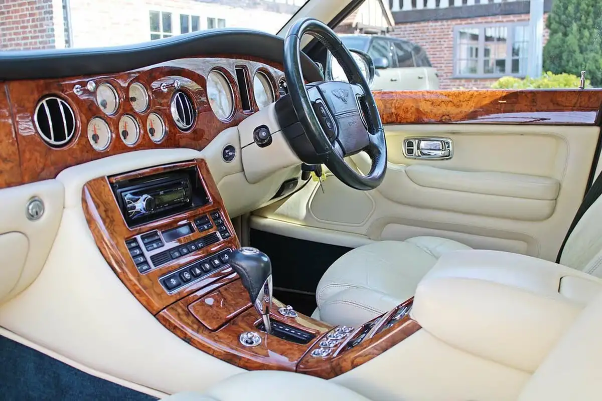 1998-bentley-arnage-44-big-12