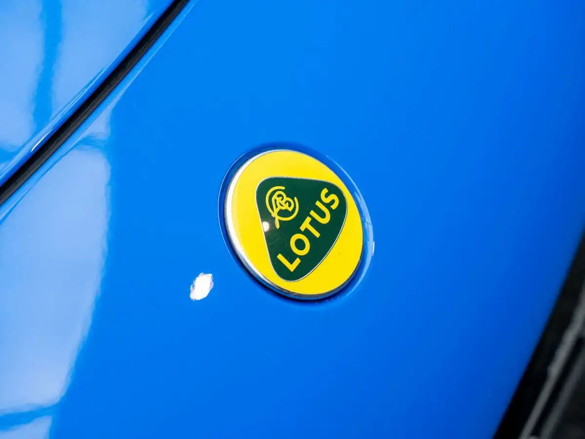 2023-lotus-emira-35-first-edition-v6-big-39