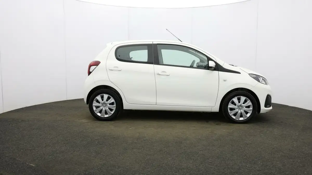 2021-peugeot-108-10-active-5d-big-43