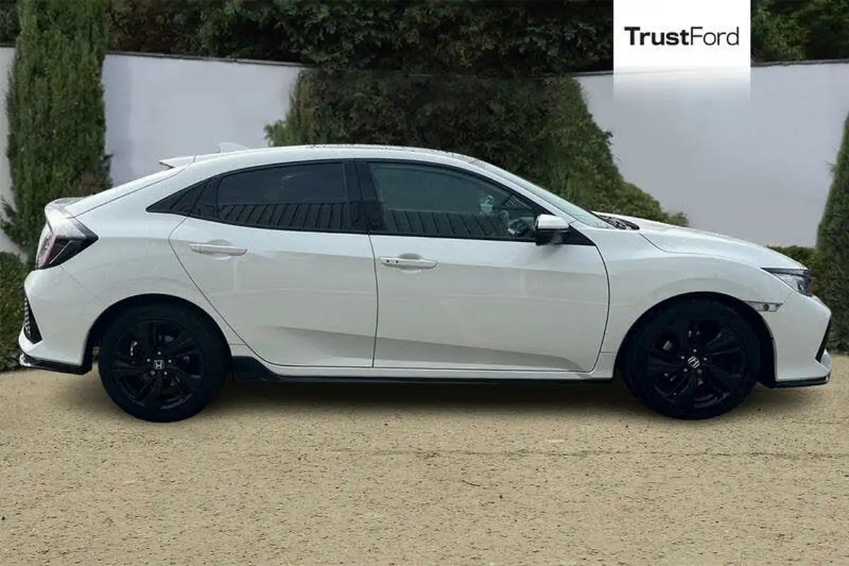 2018-honda-civic-15-vtec-turbo-sport-plus-cvt-big-2