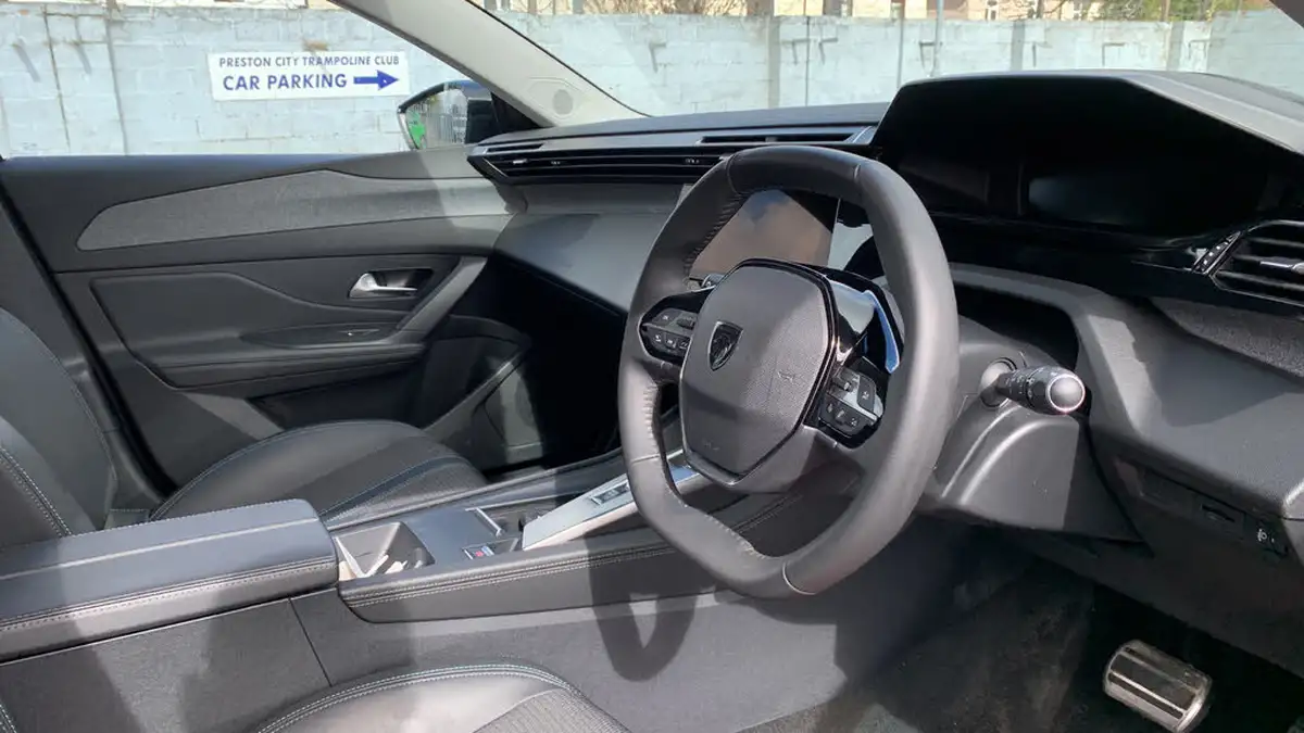 2023-peugeot-308-15-bluehdi-allure-premium-130ps-big-19