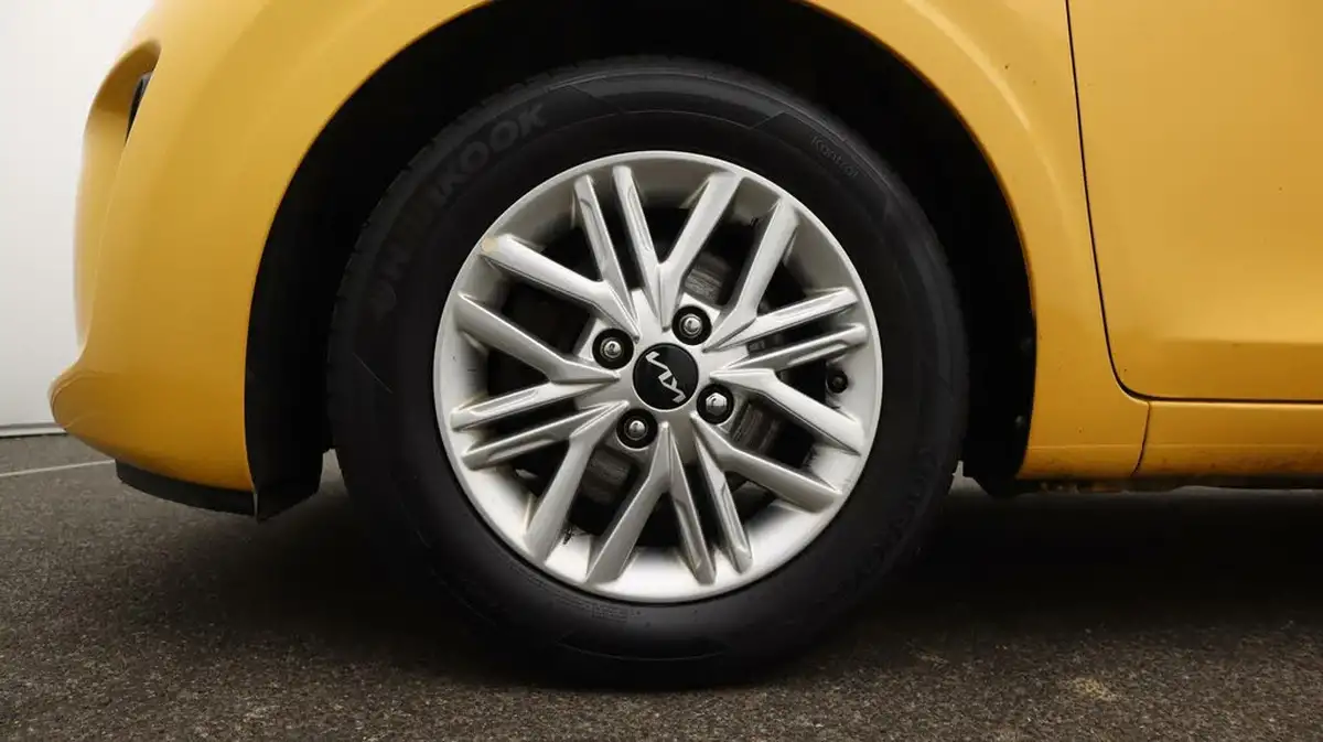 2021-kia-picanto-10-2-big-18