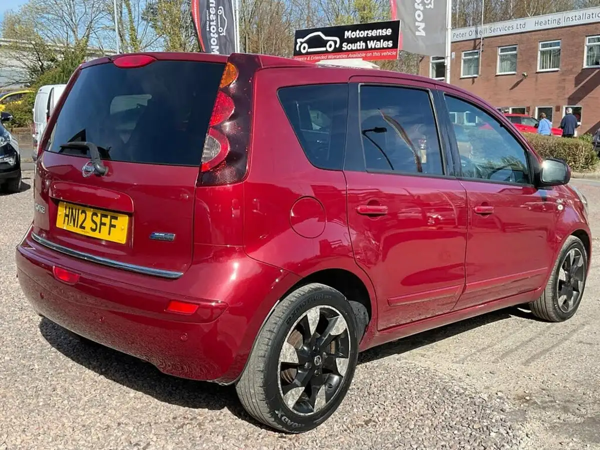 2012-nissan-note-15td-n-tec-big-4