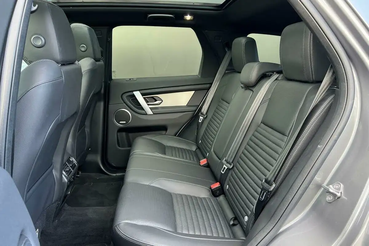 2024-land-rover-discovery-sport-15-p300e-dynamic-se-big-41