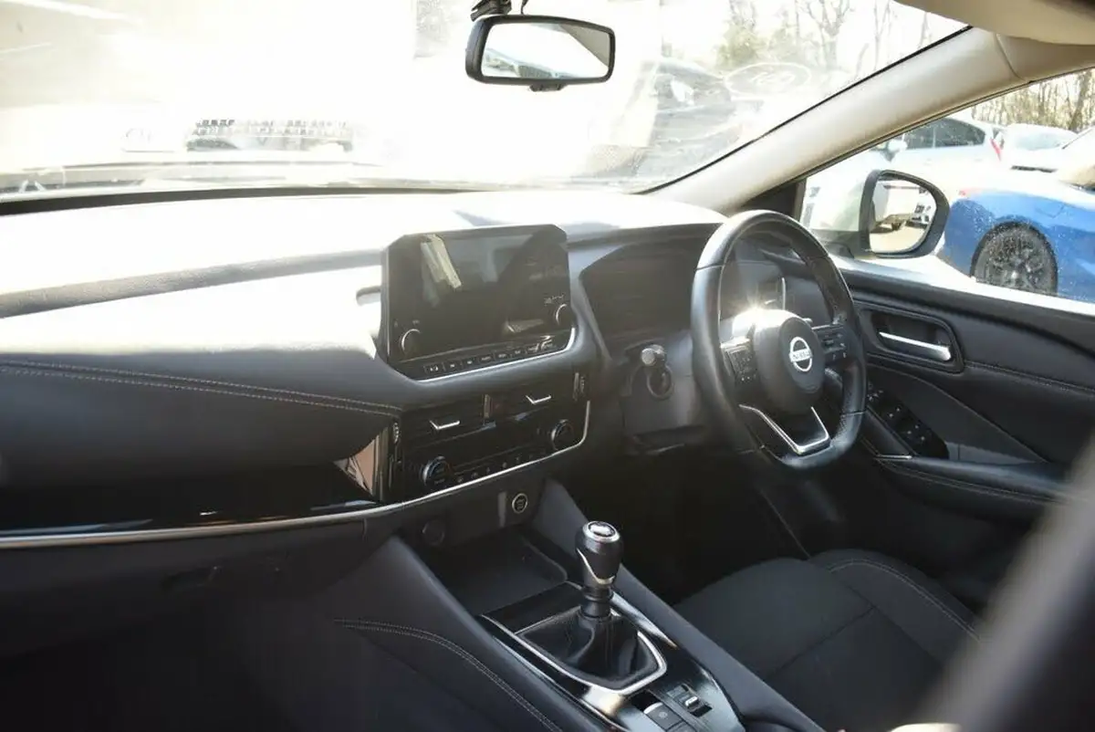 2021-nissan-qashqai-13-dig-t-n-connecta-140ps-big-15