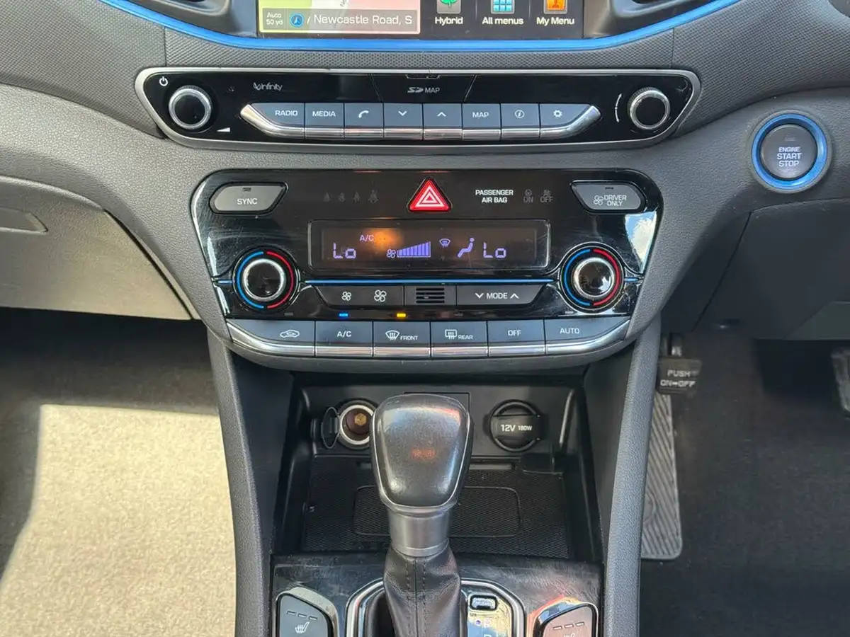 2018-hyundai-ioniq-16-gdi-premium-hybrid-big-9