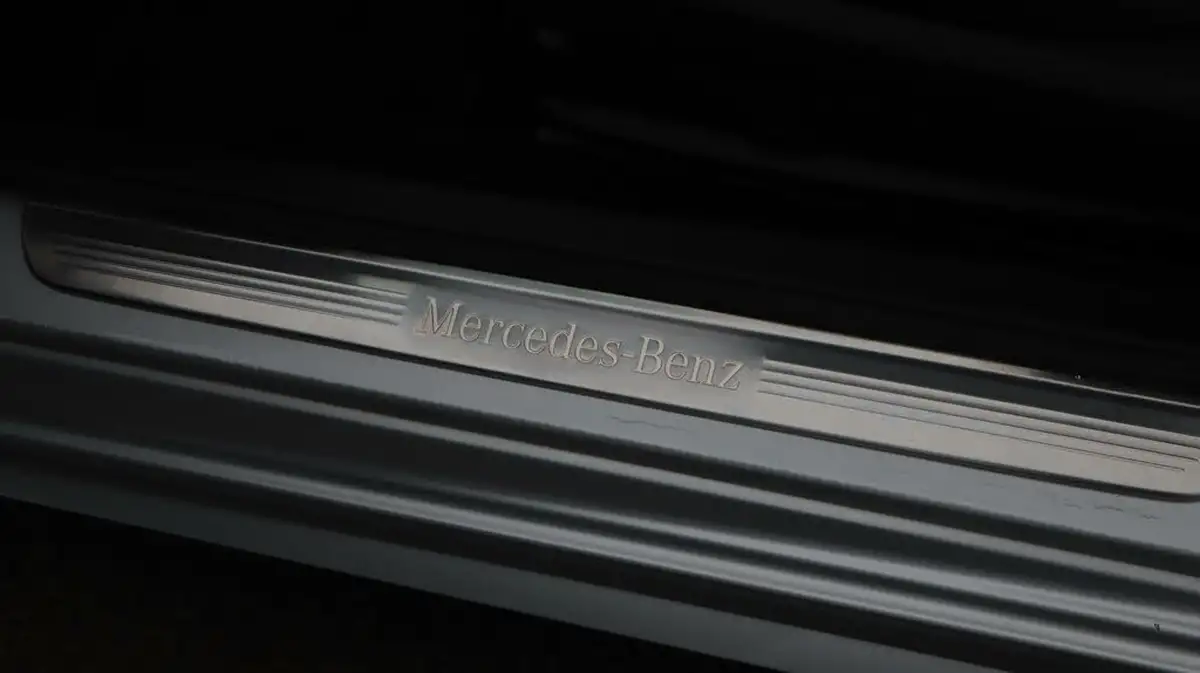 2019-mercedes-benz-c-class-15-c200-amg-line-premiumss-coupe-2d-big-20