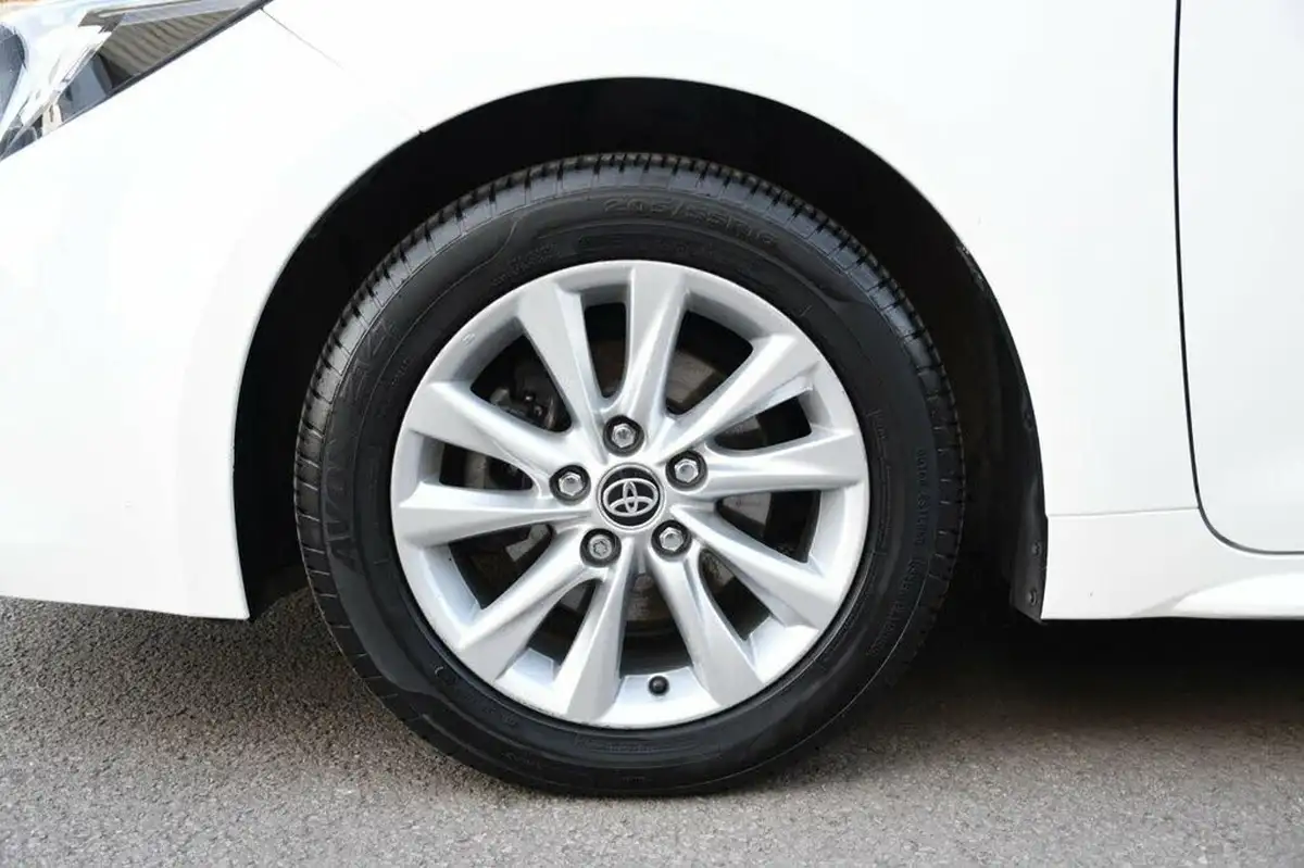 2024-toyota-corolla-18-vvt-i-icon-touring-sports-big-35