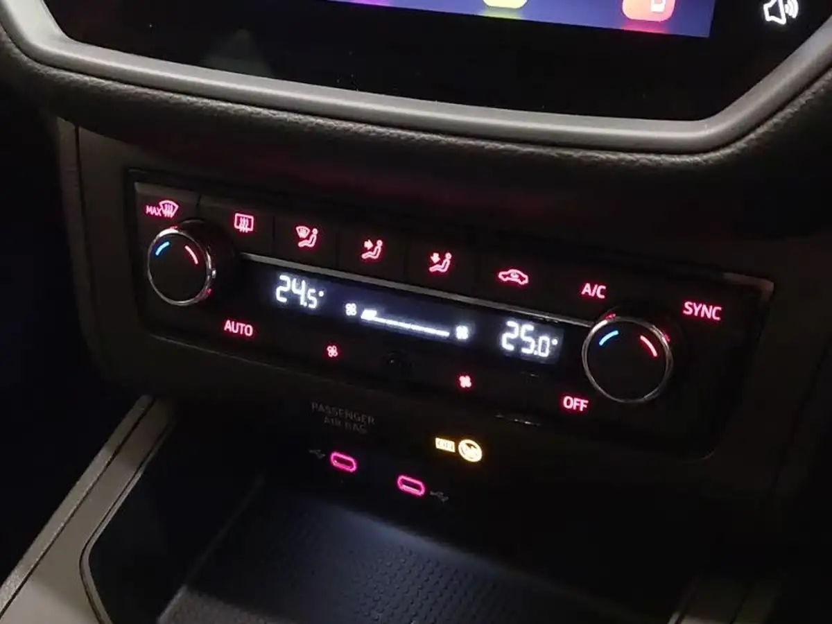 2021-seat-ibiza-10-tsi-fr-sport-95ps-big-13