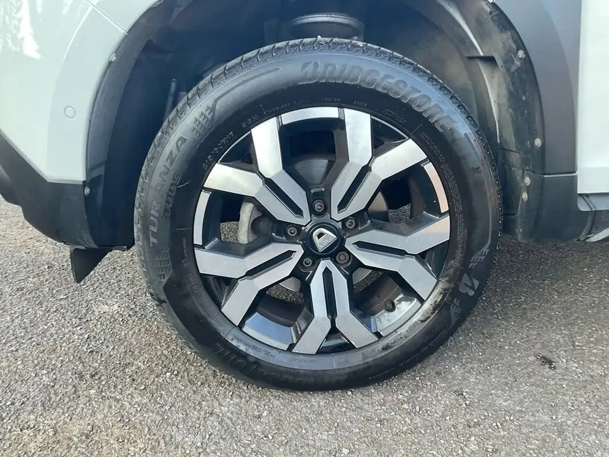 2022-dacia-duster-13-tce-prestige-150bhp-edc-big-26