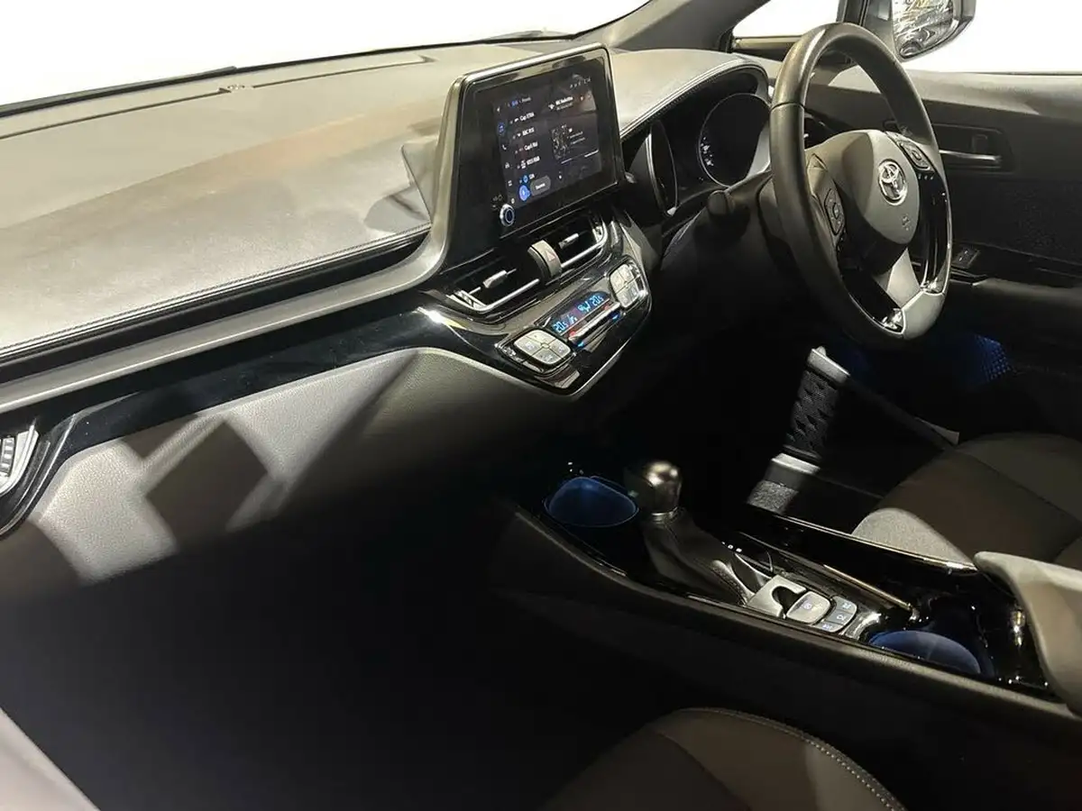 2023-toyota-c-hr-18-vvt-i-design-120bhp-big-5