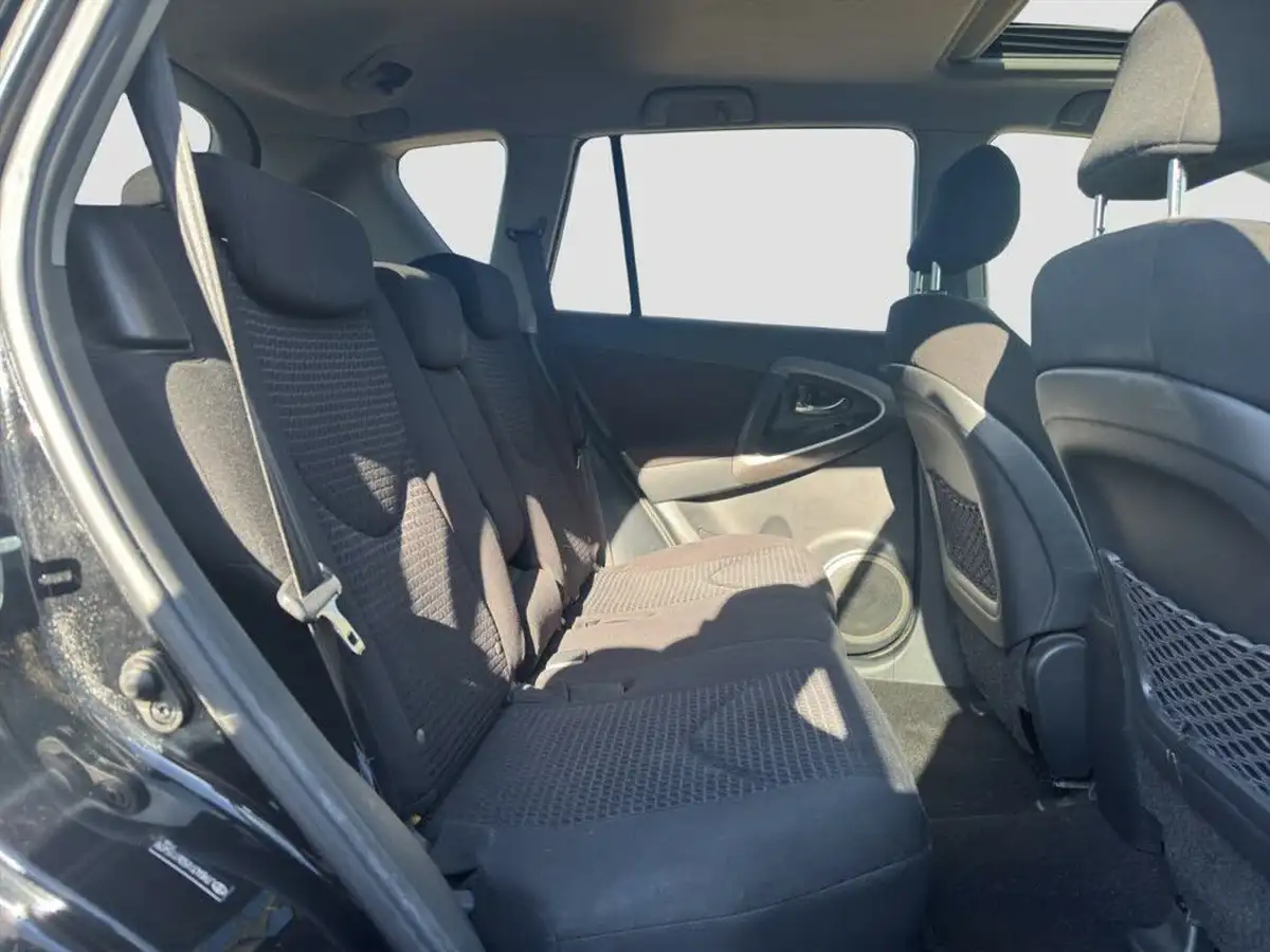 2009-toyota-rav4-22td-xt-r-22-d-4d-134bhp-big-12