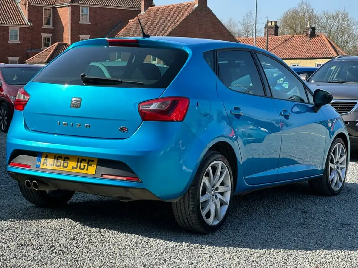 2017-seat-ibiza-12-tsi-fr-technology-110ps-hatchback-5d-big-3