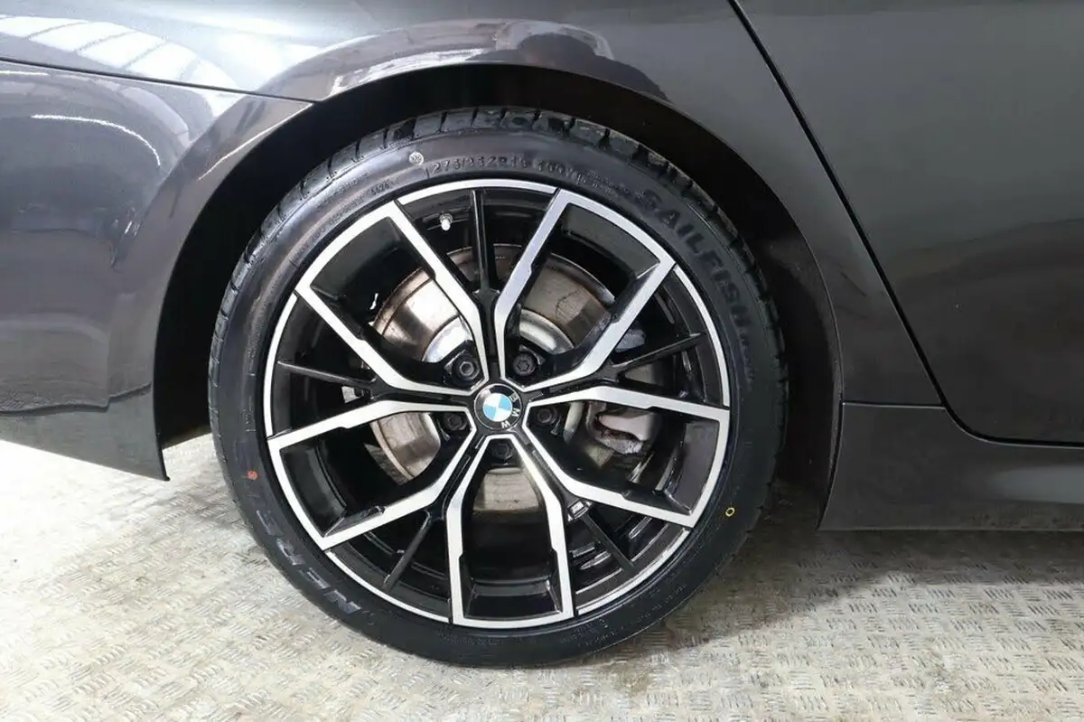2022-bmw-5-series-20td-520d-m-sport-mht-saloon-4d-big-27