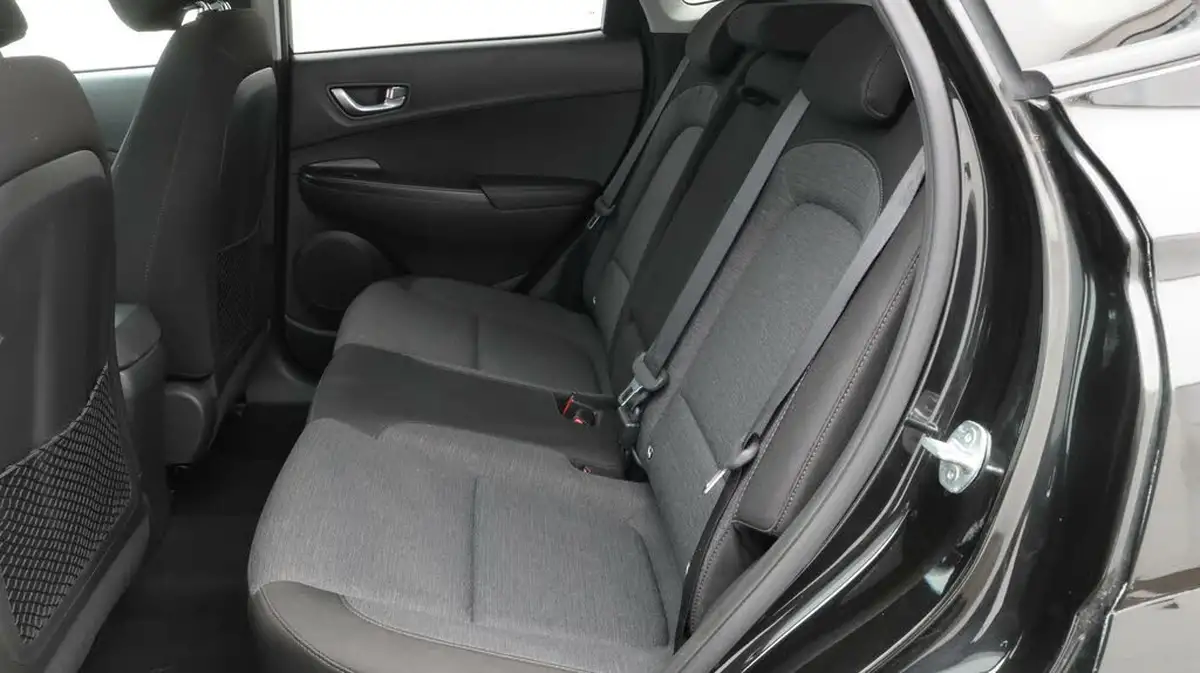 2021-hyundai-kona-e-premium-204ps-64kwh-7kw-obc-big-16