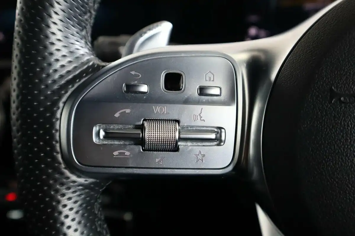 2022-mercedes-benz-a-class-20-a35-amg-executive-edition-hatchback-5d-big-28