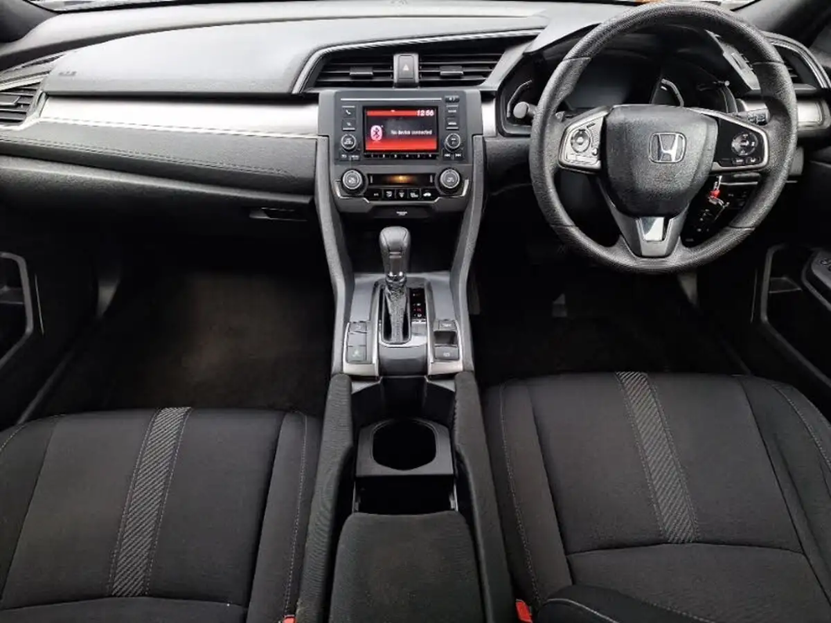 2018-honda-civic-10-vtec-turbo-se-129ps-hatchback-5d-cvt-big-2