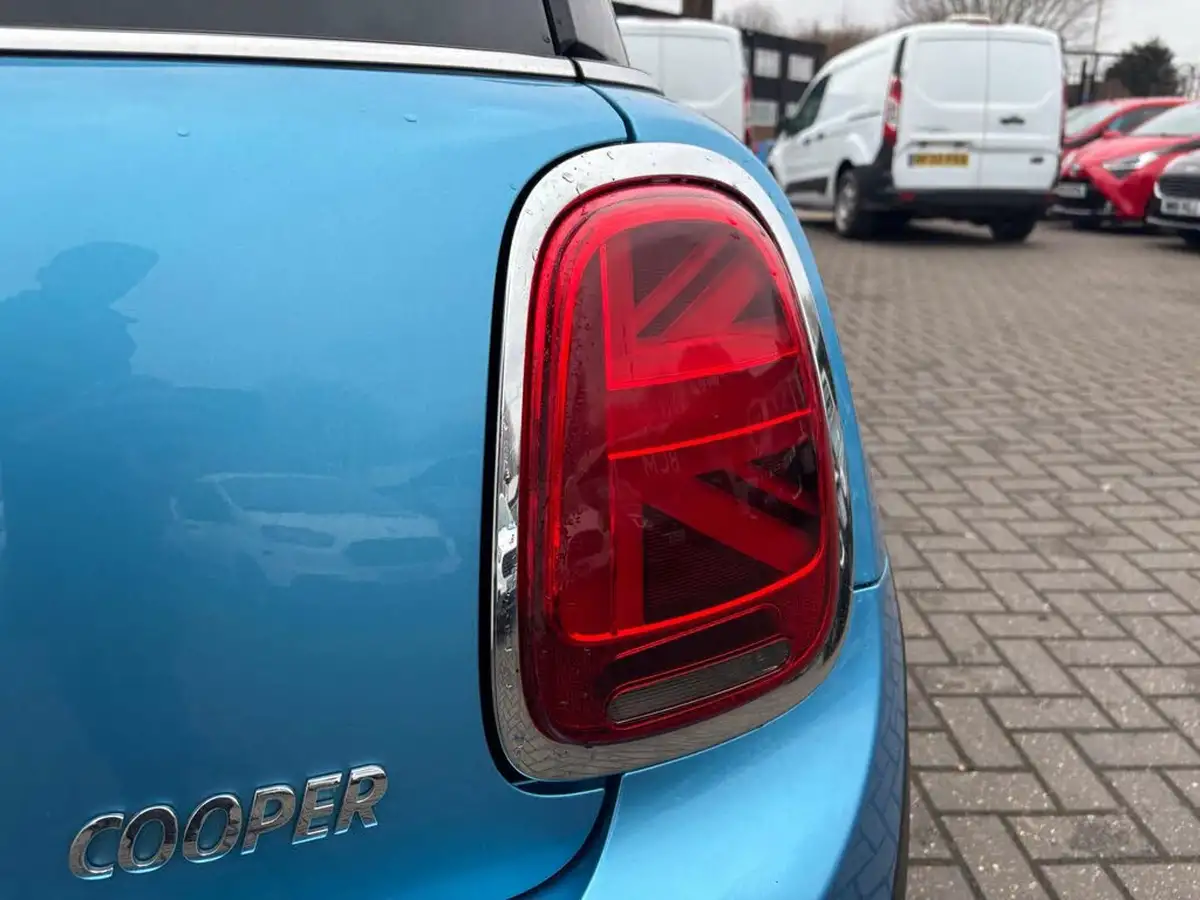 2018-mini-cooper-15-cooper-series-ii-ss-hatchback-3d-big-11