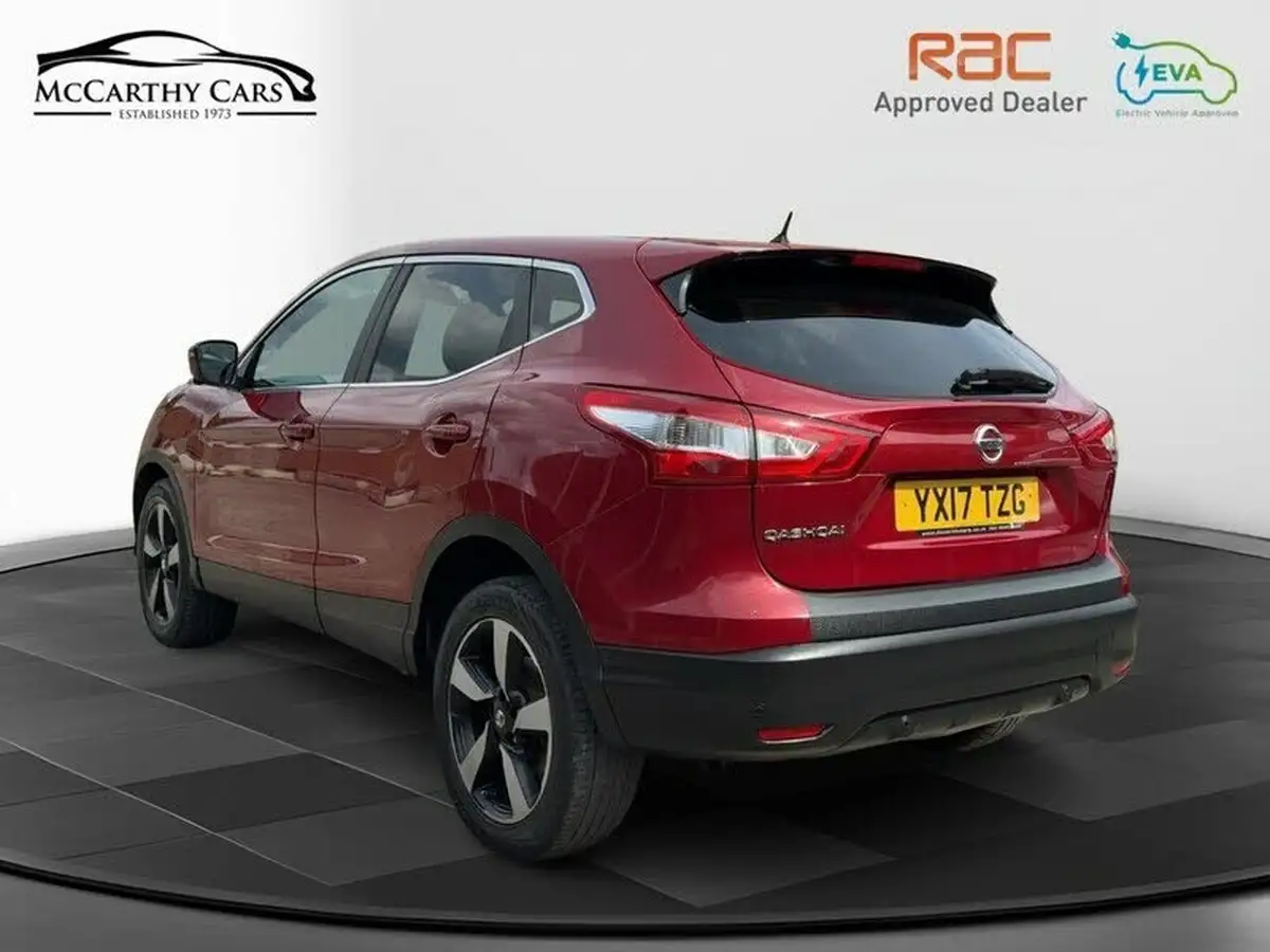 2017-nissan-qashqai-12-dig-t-n-connecta-xtronic-cvt-big-8