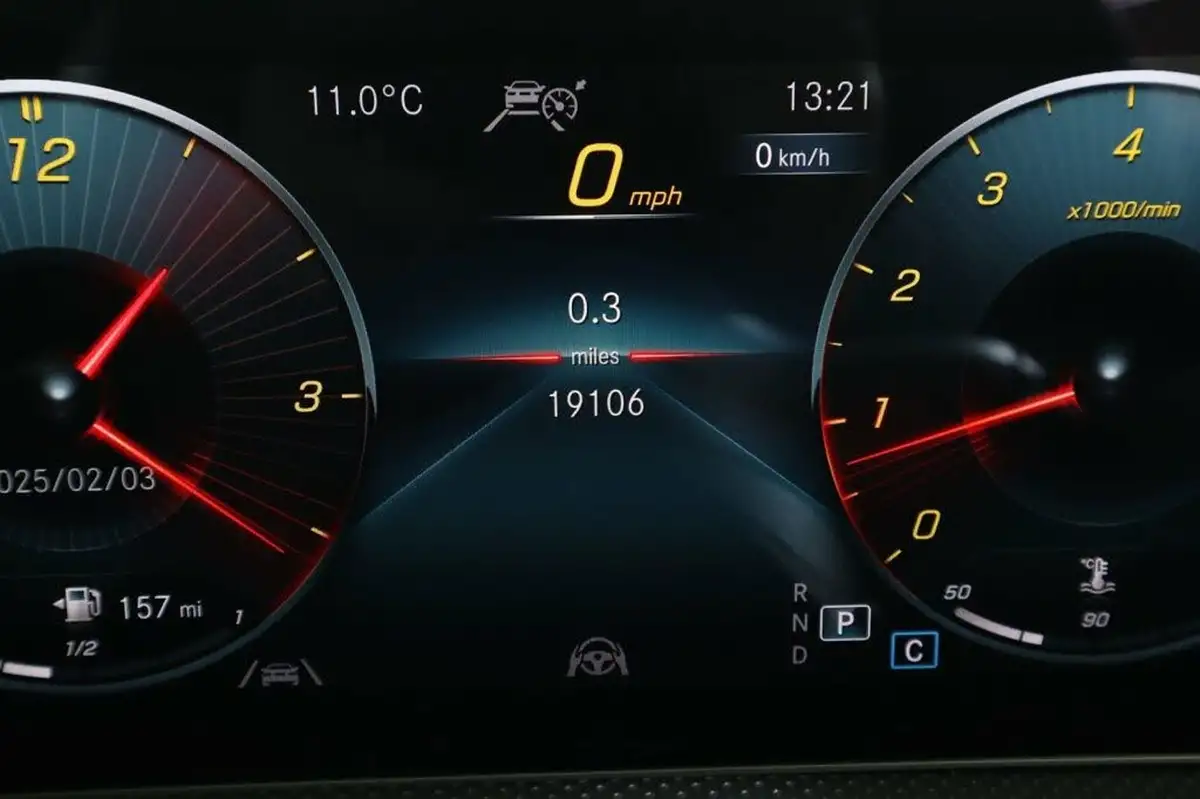 2019-mercedes-benz-a-class-20-a250-amg-line-premium-plus-hatchback-5d-big-17