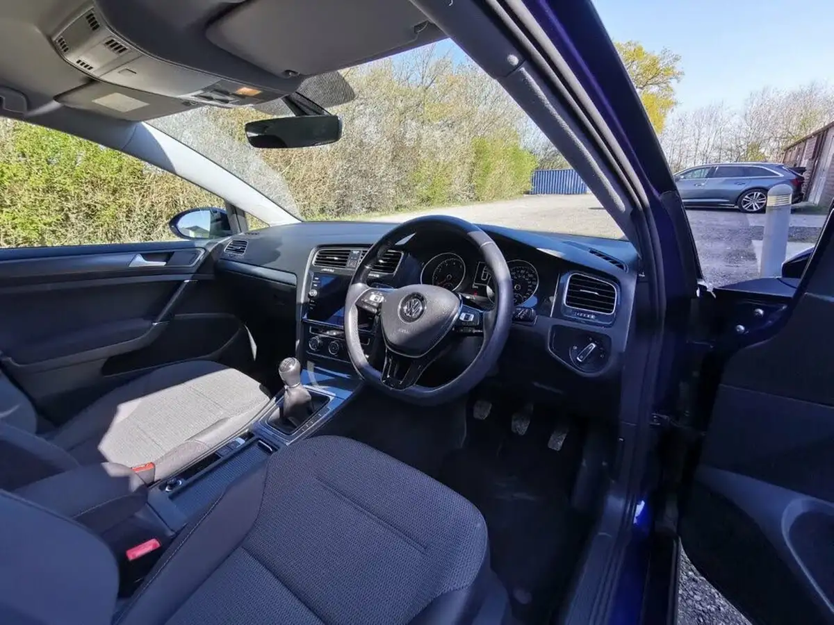2018-volkswagen-golf-14-tsi-se-hatchback-5d-big-7